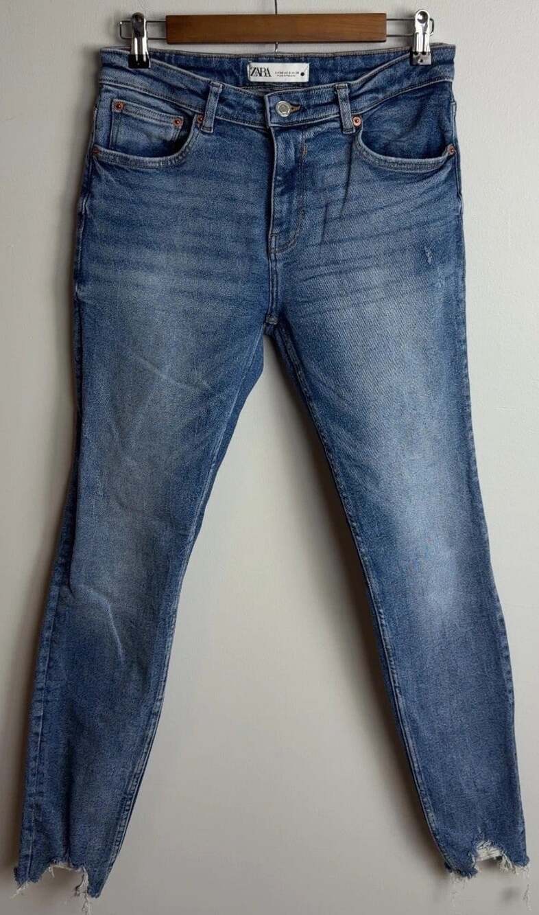 ZARA Blue Denim Skinny Jeans Size US 8 EUR 40 Raw Hem Medium Wash Women’s